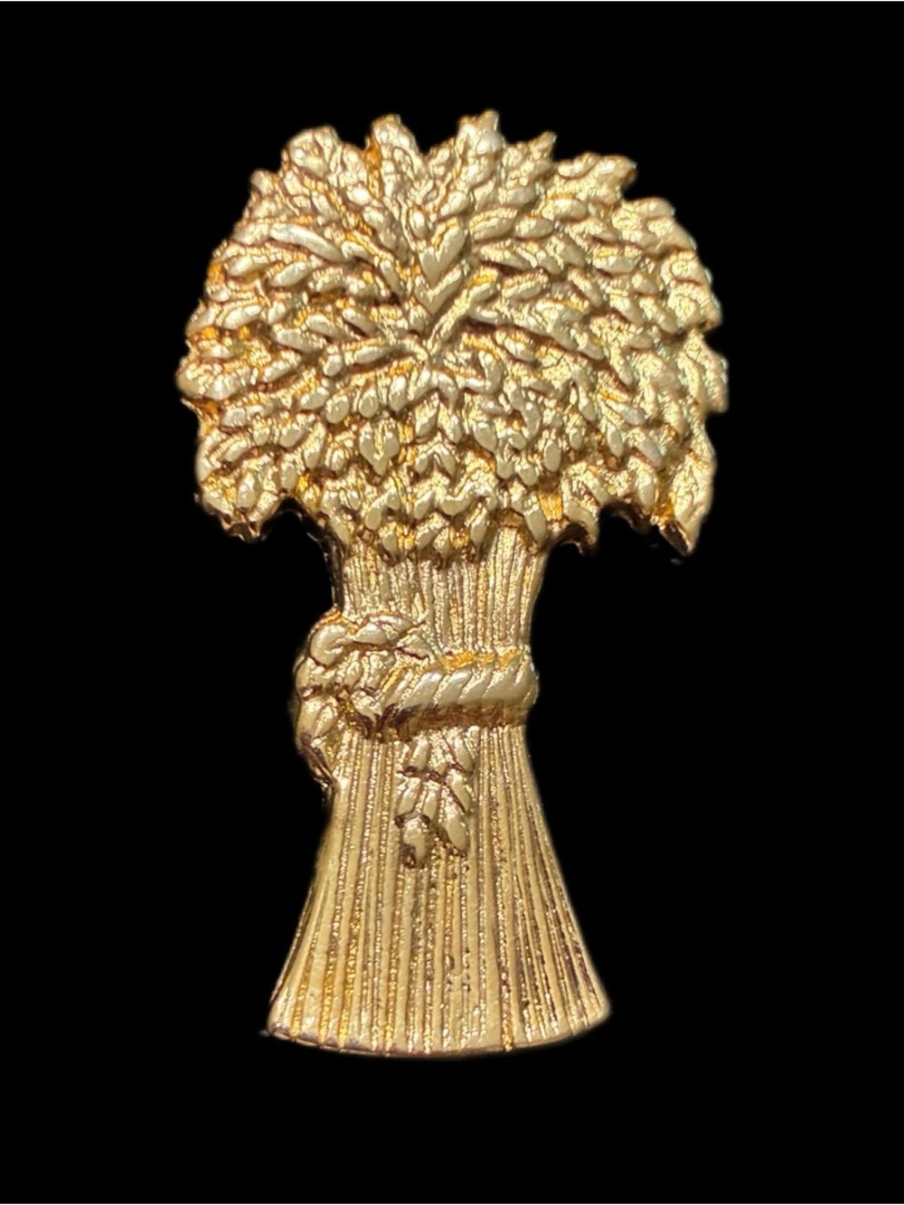 Vtg EUC Brooch Sheaf/ Stock Of Wheat 1"X1.75” Gold Tone Color
.